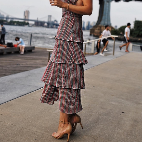 Meet your Posher, Nicole! - Picture 6 of 16